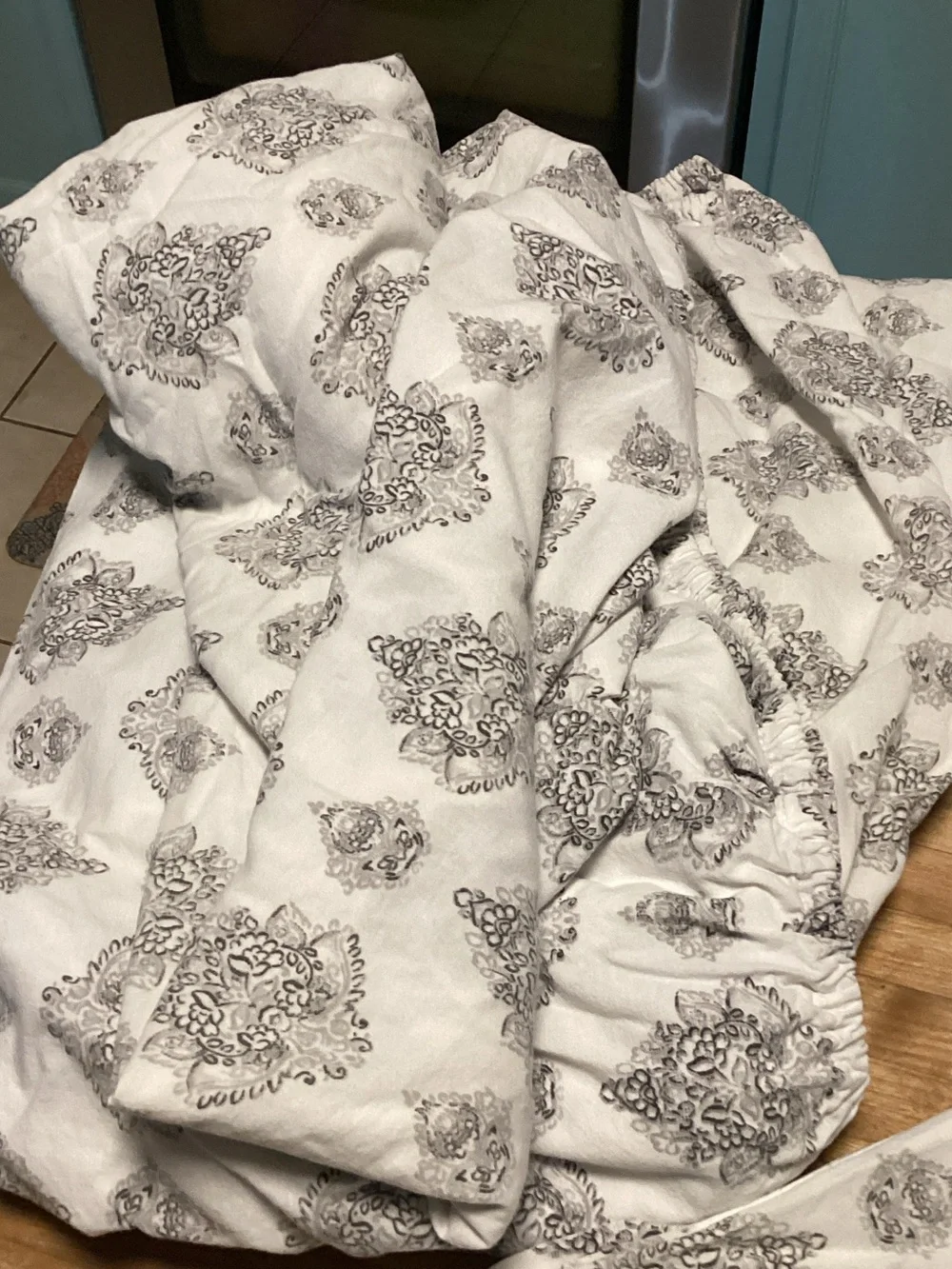 Gray Medallion Indian Cotton Pillowcase Set - Villa Chic
